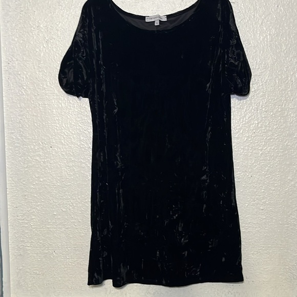The Vanity Room black crushed velvet short dress size small - Picture 2 of 10